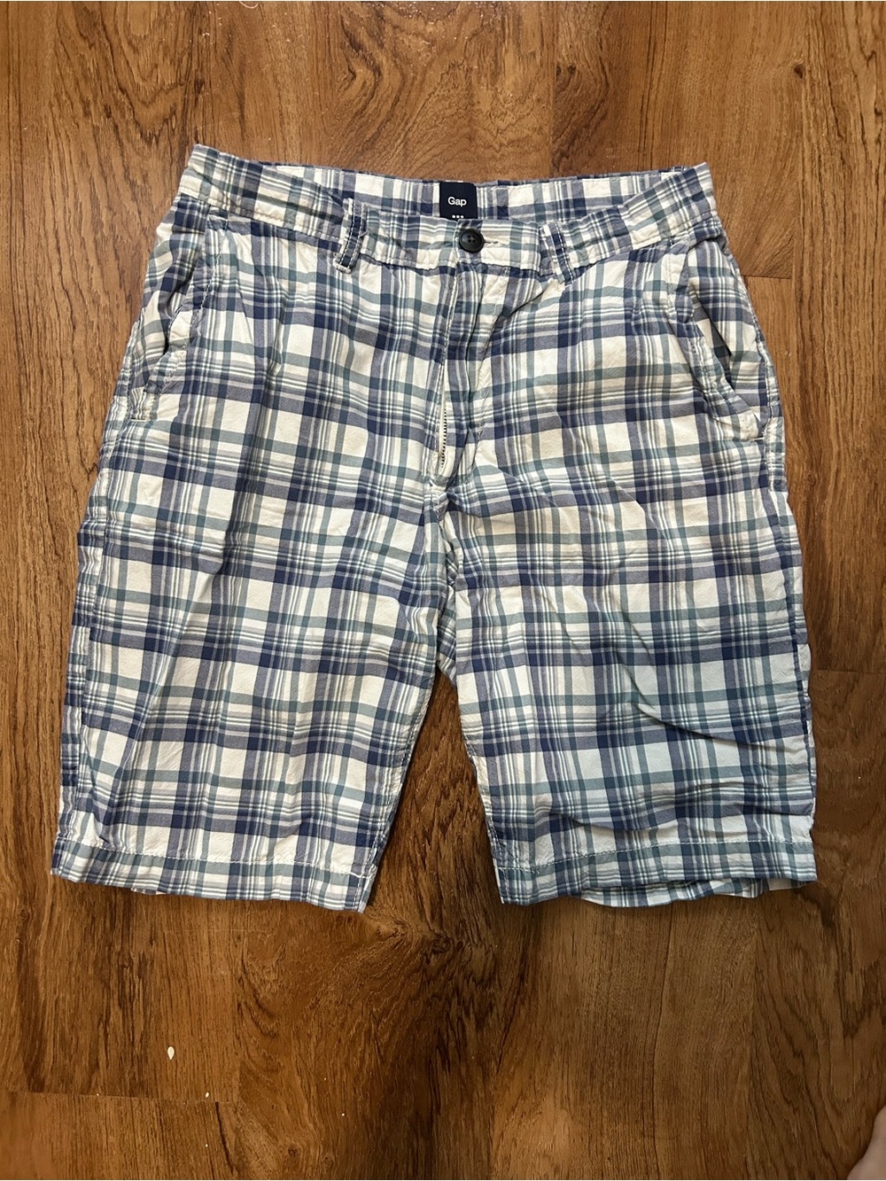 GAP Men's White and Blue Plaid Cotton Shorts